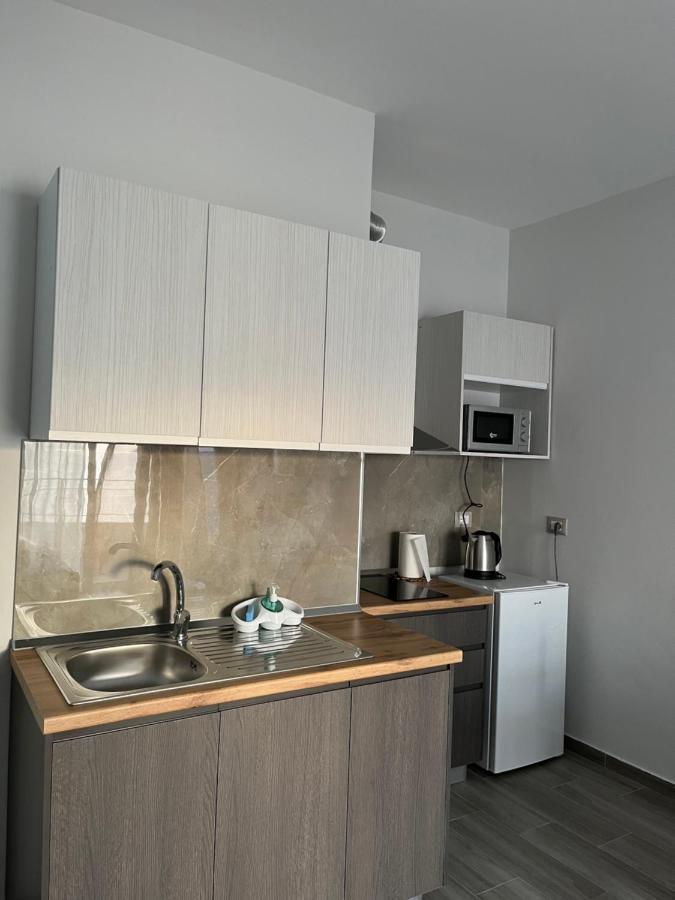 Lotus Apartments Vlorë Exterior foto